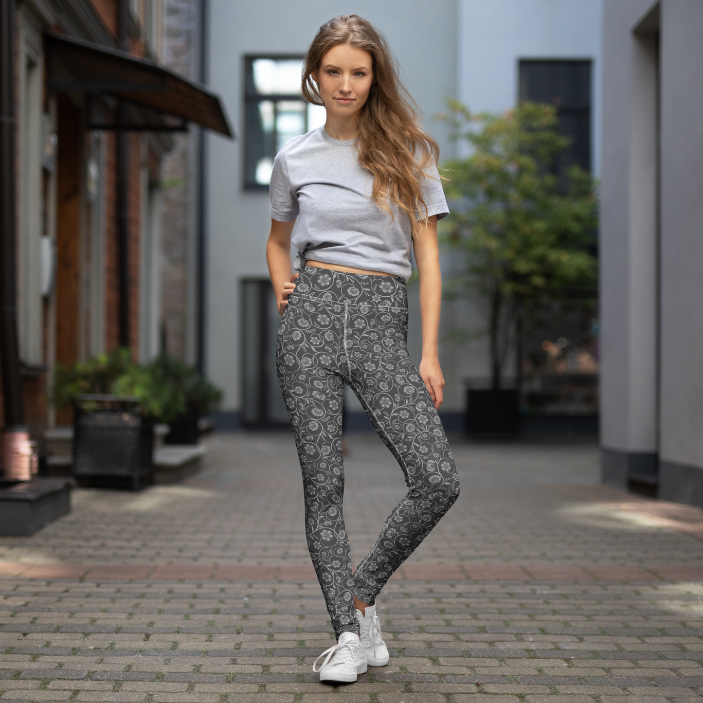 Rooted Floral Leggings – Vaallá Collection